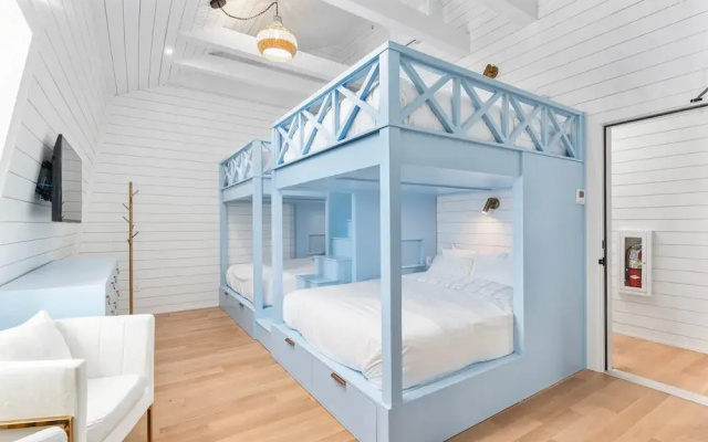 Block Island Bunk House