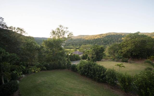 Seclude Rainforest Retreat