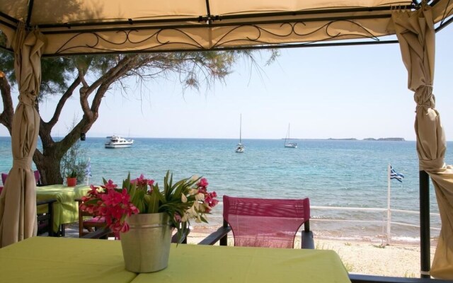 Kefalonia Beach Hotel & Bungalows