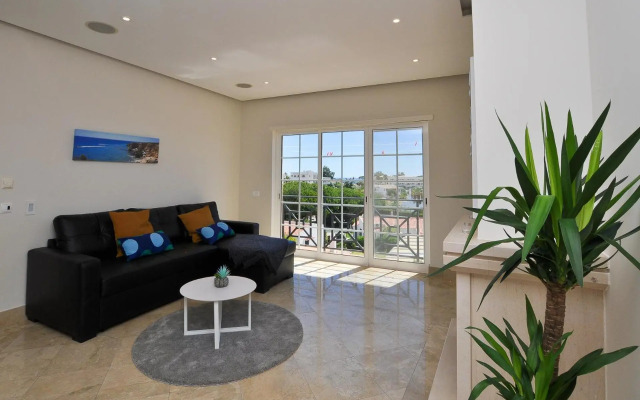 Oura Sea View by OCvillas