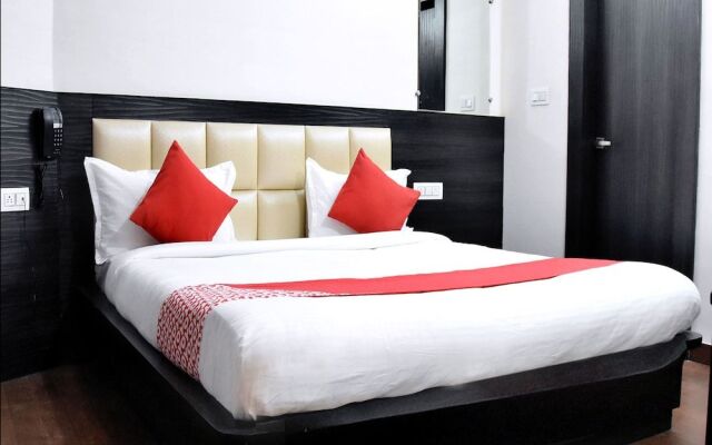 OYO 12682 Hotel Relax