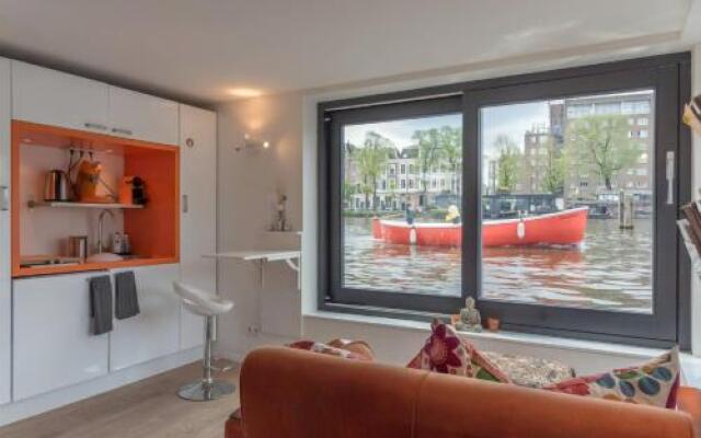 Houseboat Ark van Amstel