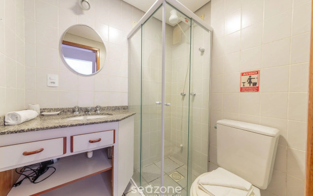 Apto a 300m da encantadora Praia Brava CCU203