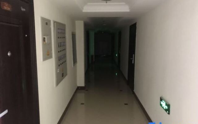 Yingkou Four Seasons Seascape Apartment