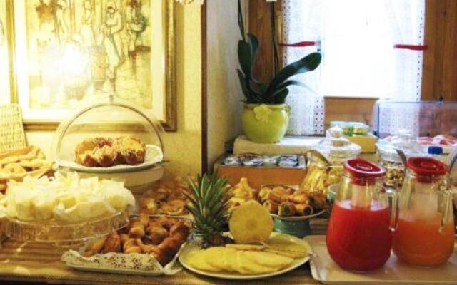 Hotel Bucaneve