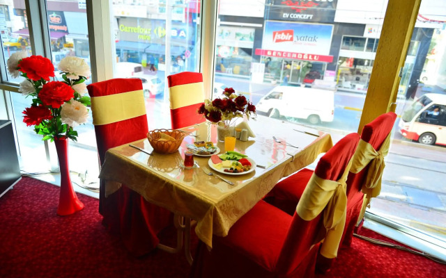 Kıvrak Hotel