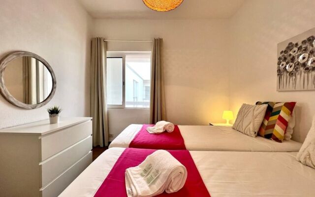 Vilamoura Central 4 With Pool by Homing