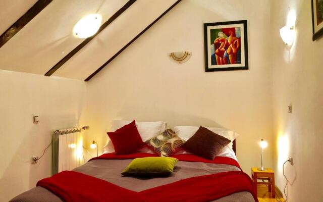 Two Story Studio Apartment Goranka