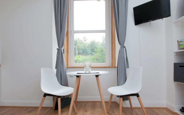 Studio Flat In Canonmills