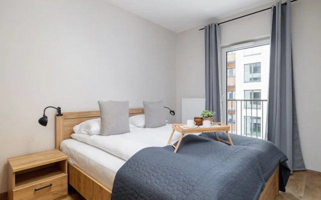 Modern Apartment Klimeckiego by Renters