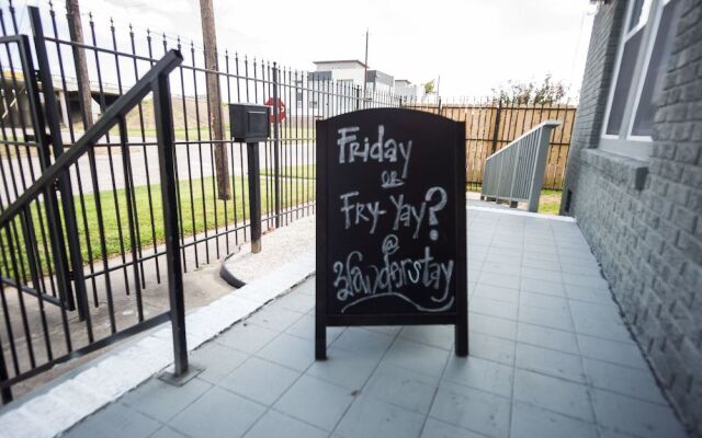 Wanderstay Houston Hostel