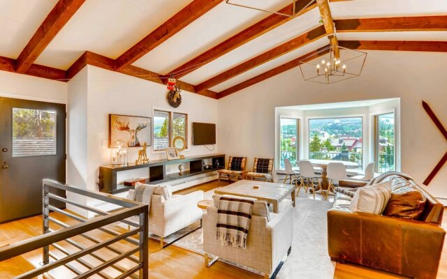 Mountain View Chalet