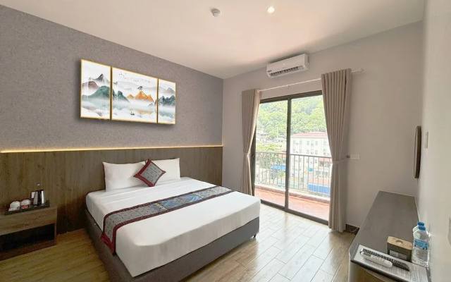 Viet Hoa Hotel & Residence