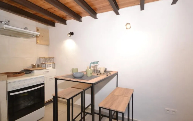 Villa With Swimming Pool Within the Luberon