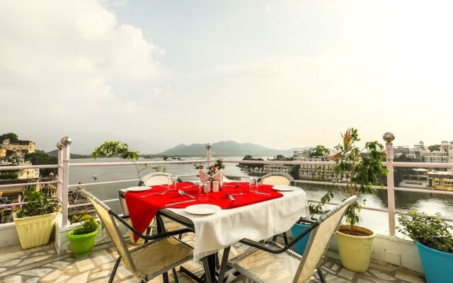 FabHotel Pichola Haveli