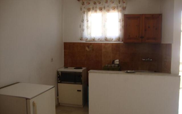 Alex Apartments