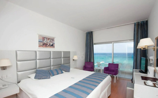 Silver Sands Beach Hotel