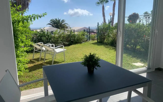 Bungalow with private garden Sonnenland Suites I