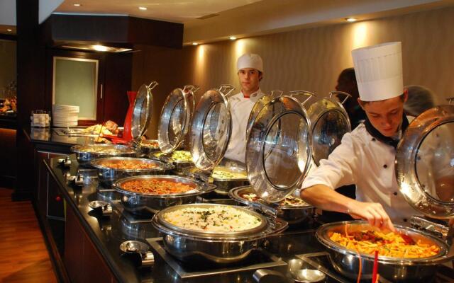 Garden Court OR Tambo International Airport