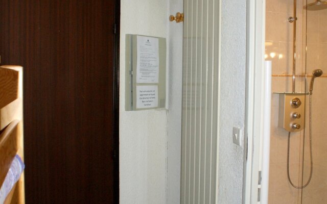 Studio in Montgenèvre, With Wonderful Mountain View, Balcony and Wifi