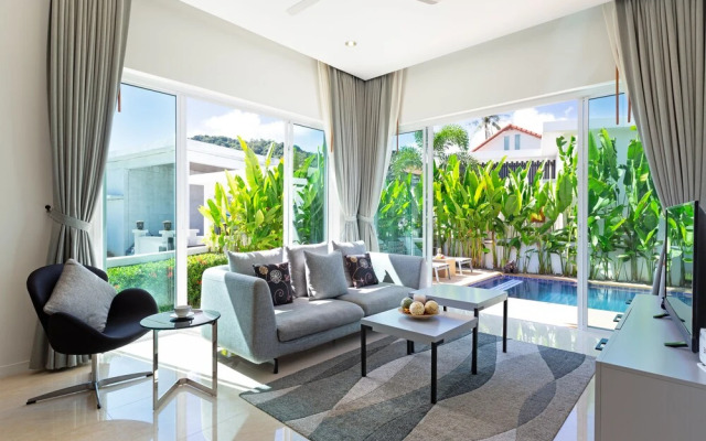 Tropical Stay at 2BR Pool Villa Greens 8