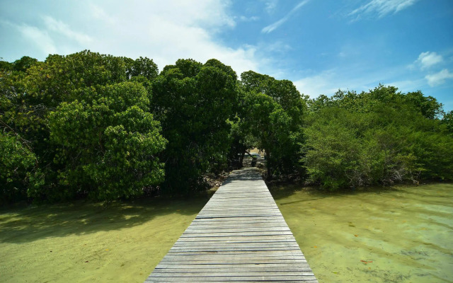 Huraa East Inn