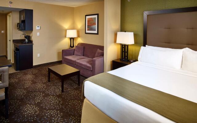 Holiday Inn Express Hotel & Suites Timmins, an IHG Hotel