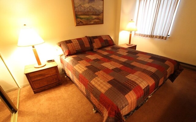 Summit #44 3 Bedroom Condo