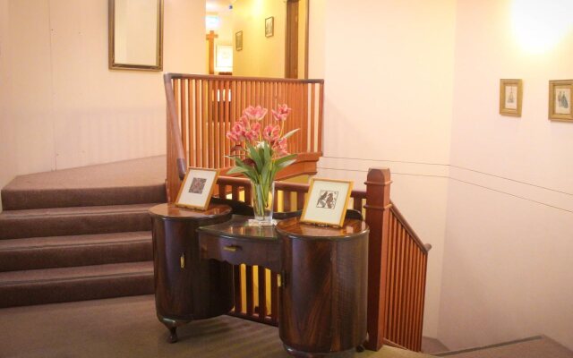 Hotel Avonleigh