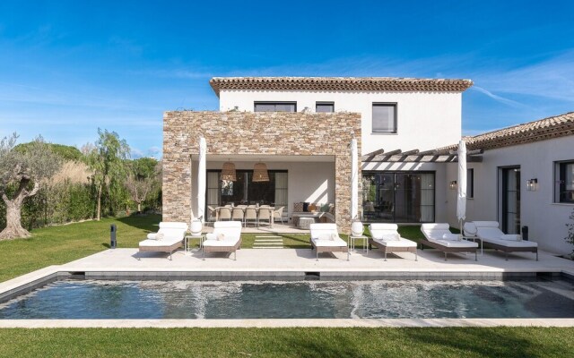 Villa Azalea by The Pearls Collection