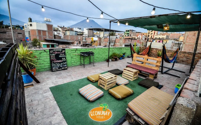 Econunay Hostels