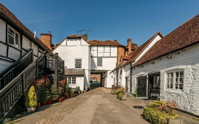 George and Dragon Hotel