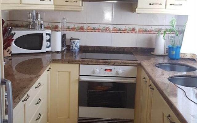 Villa With 2 Bedrooms in Calpe, With Wonderful Mountain View, Private