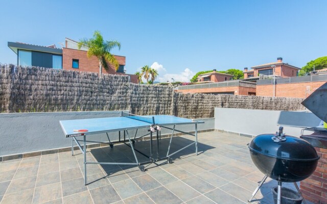 HomeHolidaysRentals Adonis