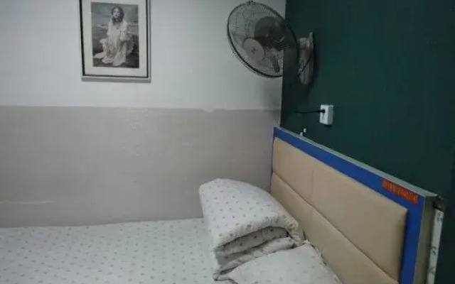 Optics Valley Affordable Apartment