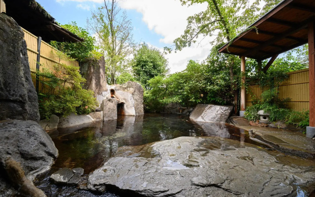 Yufuin Onsen Ryokan Mebaeso