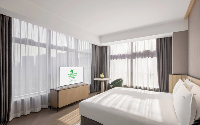 Holiday Inn Hotel & Suites Qingdao Jinshui by IHG – Guest Rooms – Qingdao