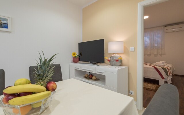 Drop In Split Apartments