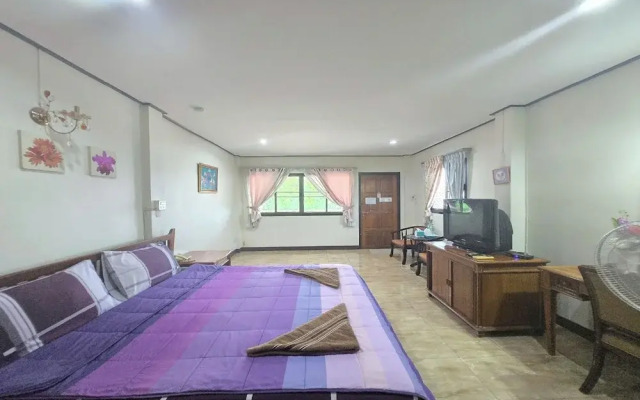 Phaiboon Hotel & Resort