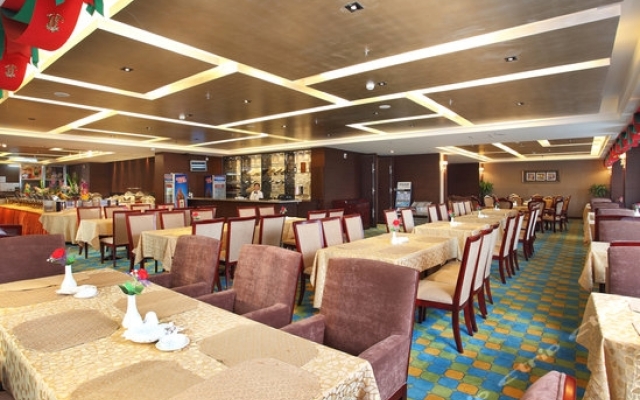 Days Hotel Hongyuan