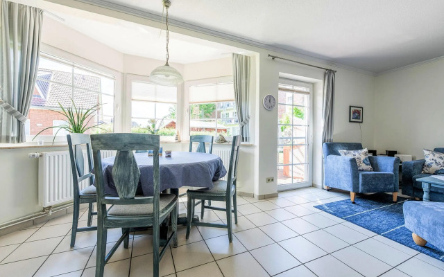 Apartment in Friedrichskoog-spitze With Parking Space