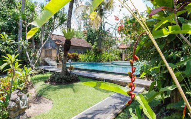 White House Central Ubud
