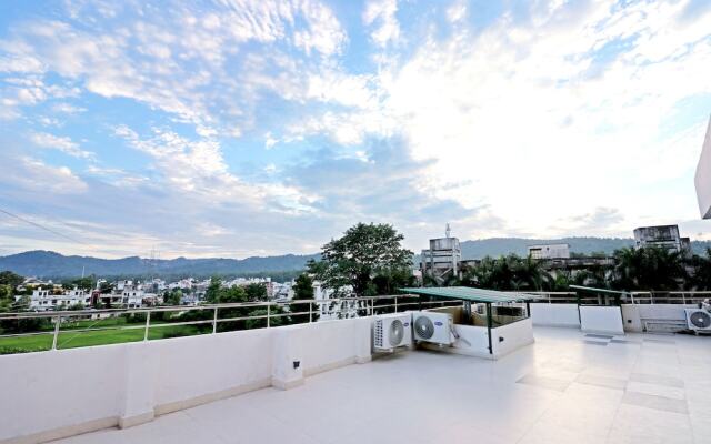 Hotel Dev Ganga