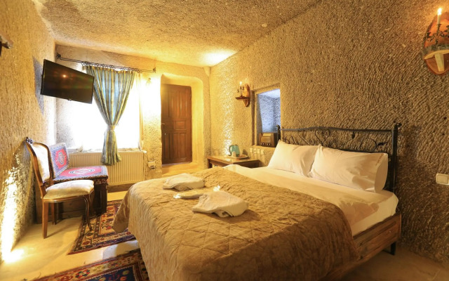 Antique Terrace Suites