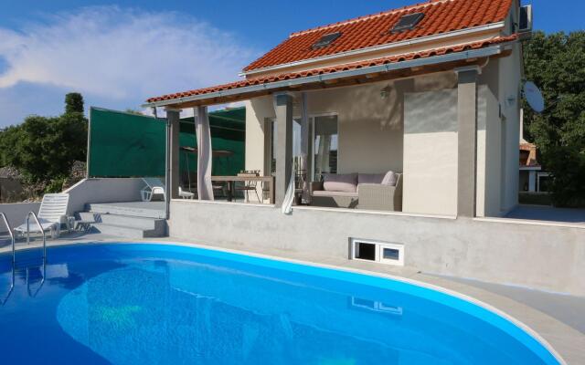 Holiday house Baras garden