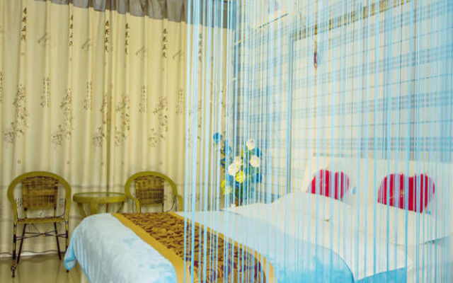 Chongqing Yelaixiang Hotel