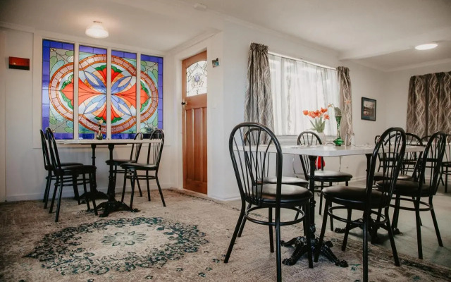 Hokitika Pioneer Hotel