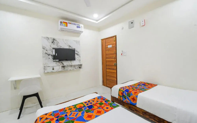 Fabhotel Ssr Ikon Suites