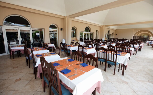 Hotel Zita Beach Resort
