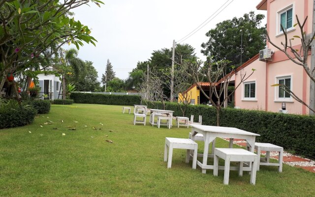 Ban Lek Resort